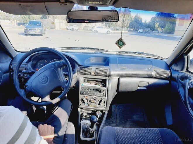 Opel Astra 1997, 400,150 km - 1.6 l - Bakı