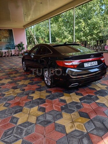 Hyundai Grandeur 2015, 200,000 km - 2.2 л - Qazax