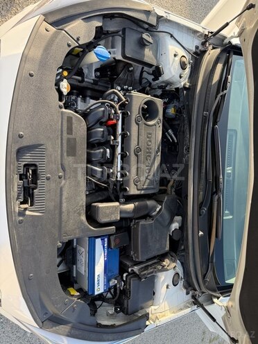 Hyundai Sonata-12