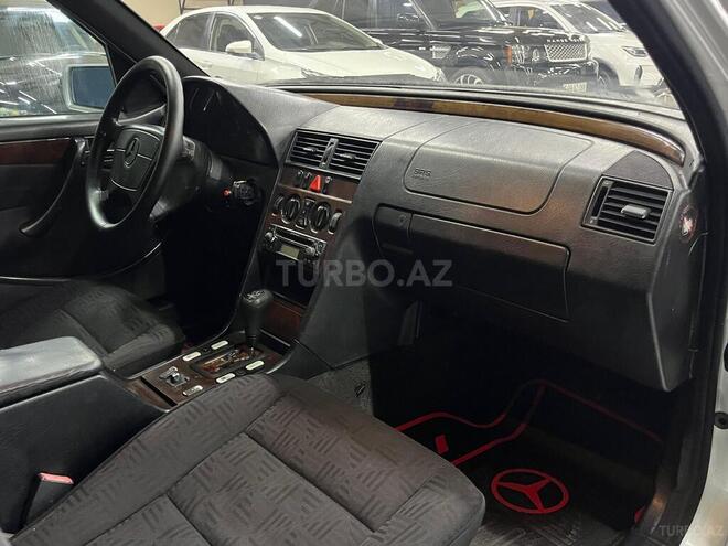 Mercedes C 220-8