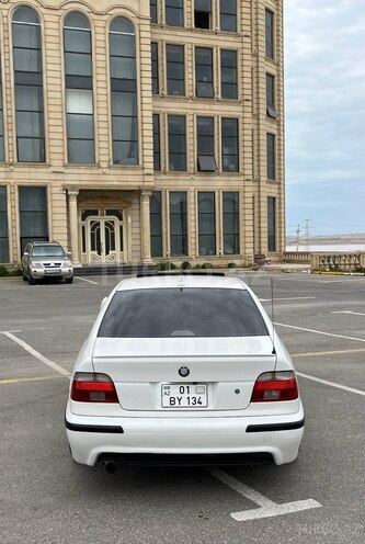 BMW 530 2001, 300,000 km - 3.0 l - Bakı