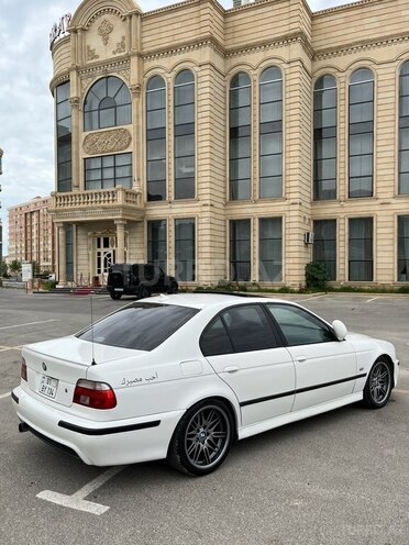 BMW 530 2001, 300,000 km - 3.0 l - Bakı