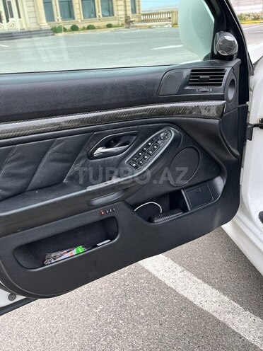 BMW 530 2001, 300,000 km - 3.0 l - Bakı