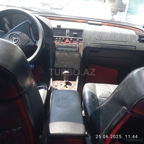 Mercedes C 240 1999, 300,000 km - 2.4 л - Ağdaş