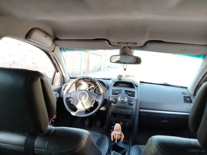 Renault Megane-7