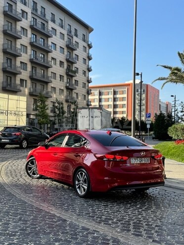 Hyundai Elantra 2018, 157,716 km - 2.0 л - Bakı