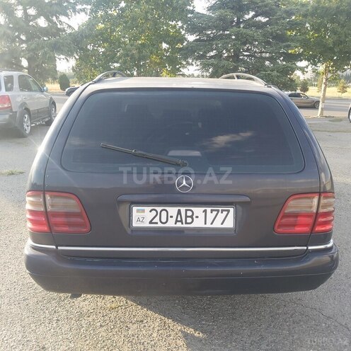 Mercedes E 240 1999, 190,000 km - 2.4 l - Gəncə