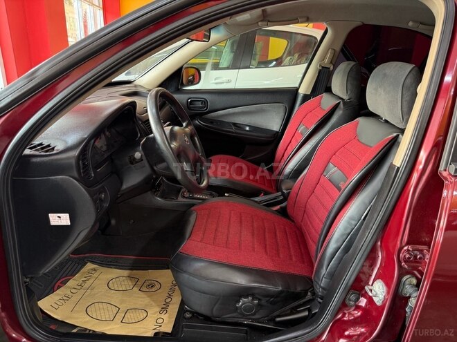 Nissan Sunny-12