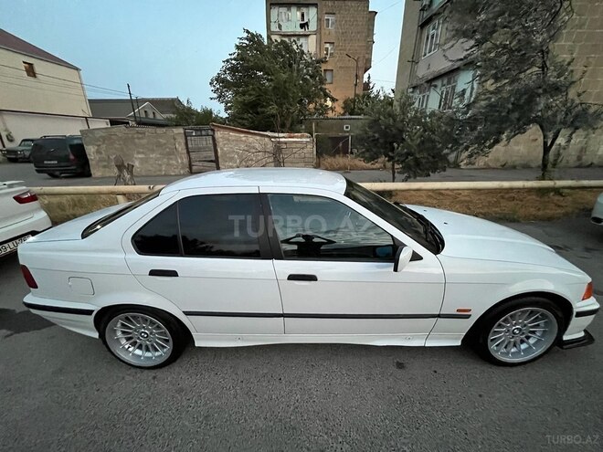 BMW 318 1998, 300,000 km - 1.8 л - Bakı