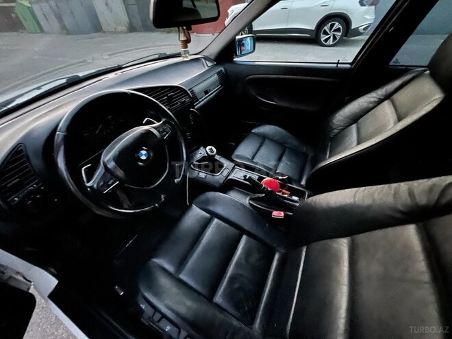 BMW 318 1998, 300,000 km - 1.8 л - Bakı
