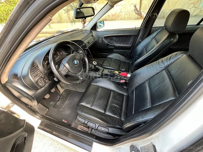 BMW 318 1998, 300,000 km - 1.8 л - Bakı