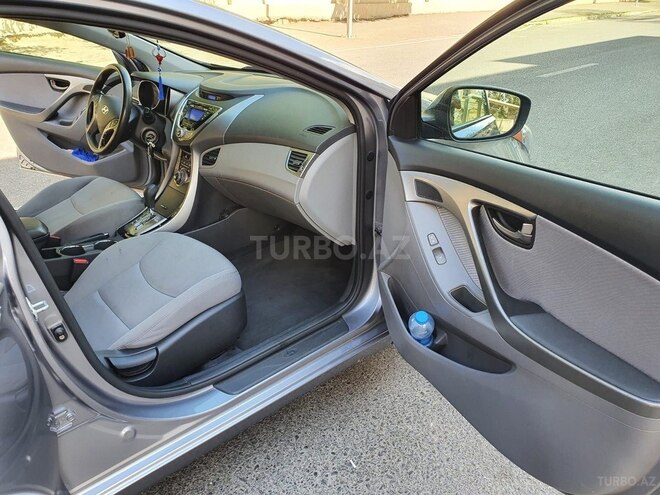 Hyundai Elantra 2012, 321,869 km - 1.8 l - Bakı