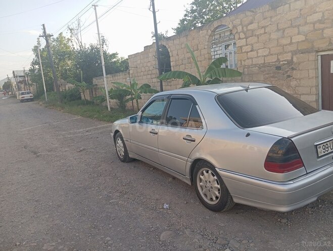 Mercedes C 200 1995, 630,000 km - 2.0 l - Tovuz