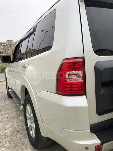 Mitsubishi Pajero 2008, 191,000 km - 3.0 l - Bakı