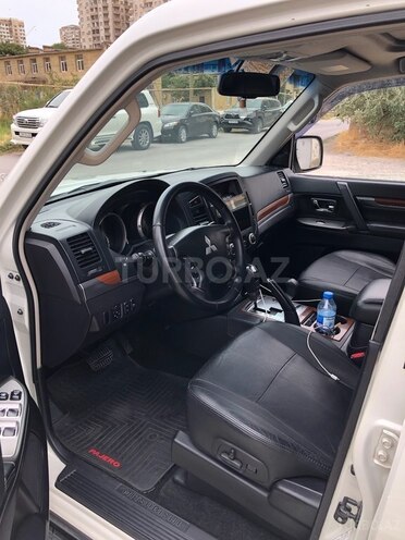 Mitsubishi Pajero 2008, 191,000 km - 3.0 l - Bakı