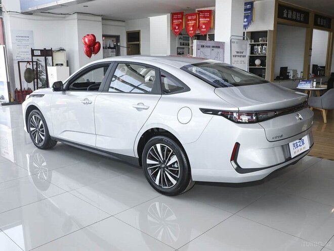 Changan Qiyuan A05 2025, 0 km - 1.5 l - Bakı