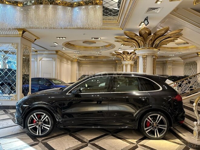 Porsche Cayenne GTS 2013, 72,000 km - 4.8 l - Bakı