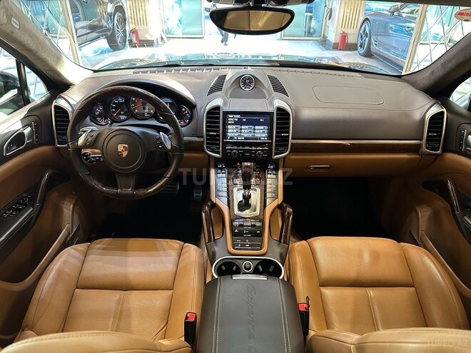 Porsche Cayenne GTS 2013, 72,000 km - 4.8 l - Bakı