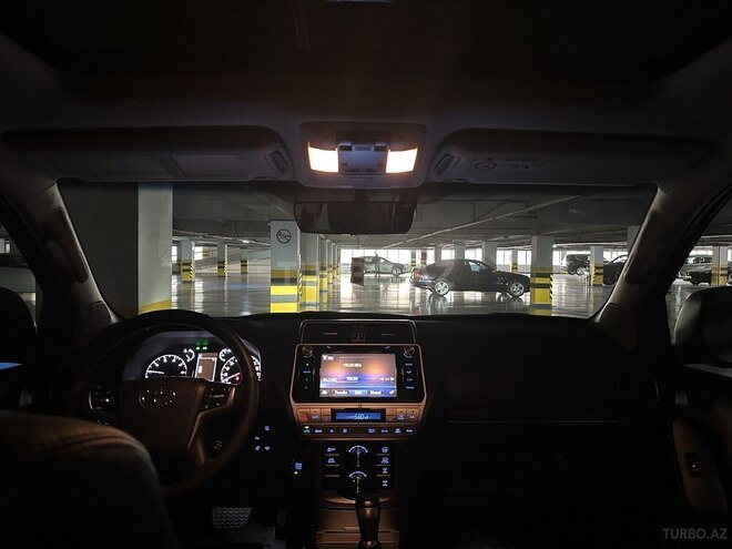 Toyota Land Cruiser Prado 2018, 50,000 km - 4.0 l - Bakı