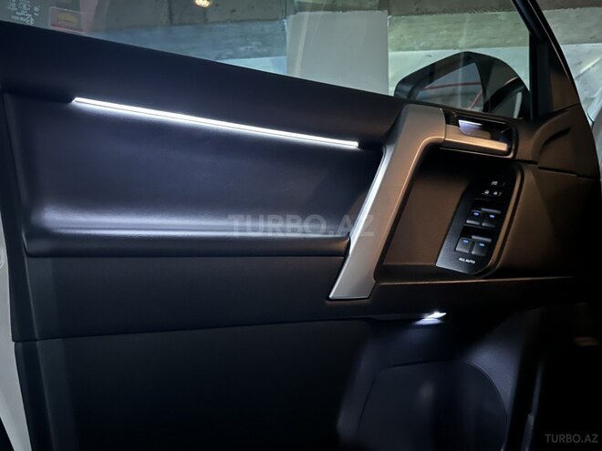 Toyota Land Cruiser Prado 2018, 50,000 km - 4.0 l - Bakı