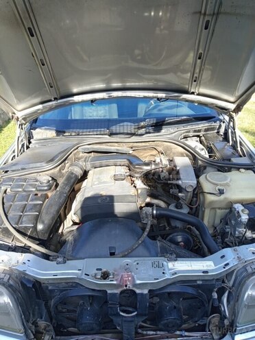 Mercedes C 180 1994, 260,000 km - 1.8 л - Astara