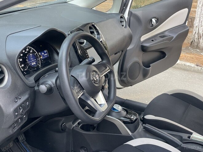 Nissan Note-13