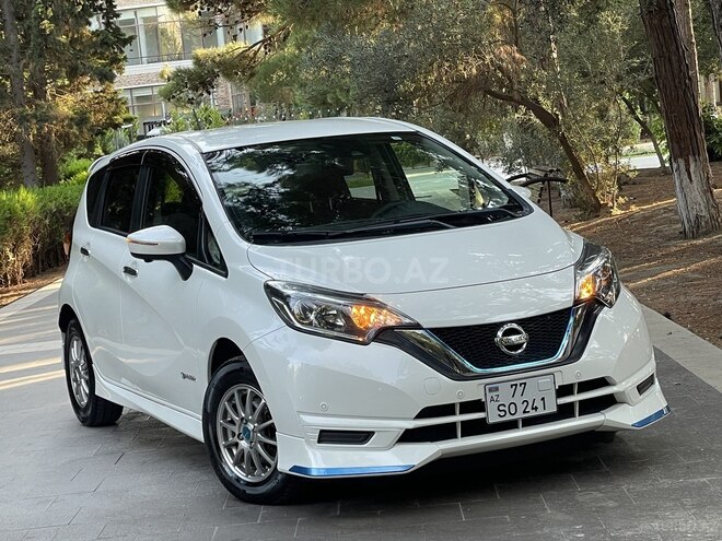 Nissan Note-2
