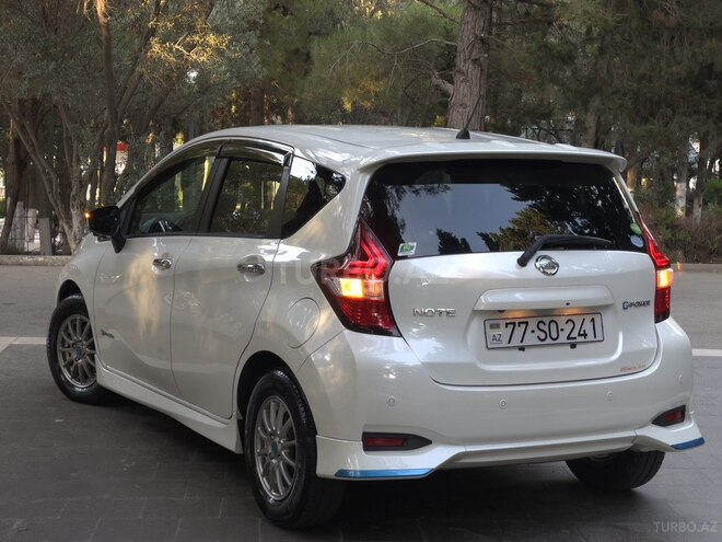 Nissan Note-7