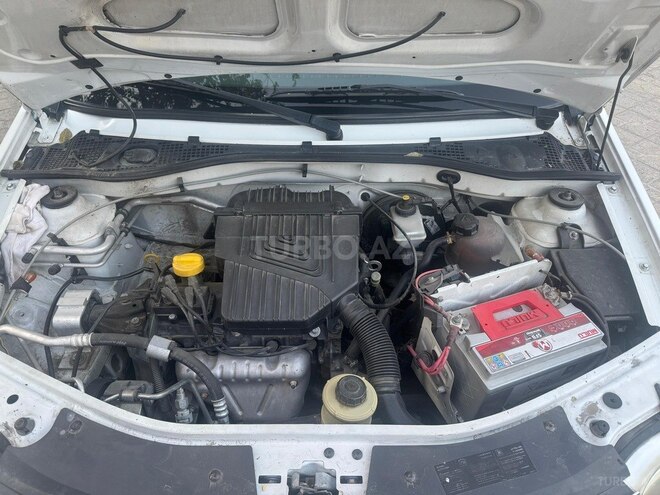 Renault Logan-8