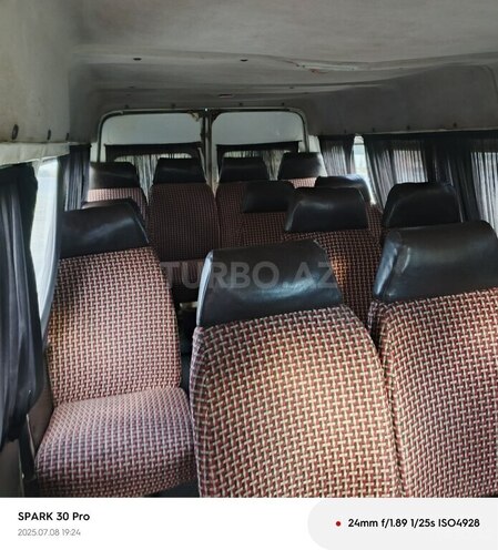 Ford Transit 1995, 450,000 km - 2.5 l - Salyan
