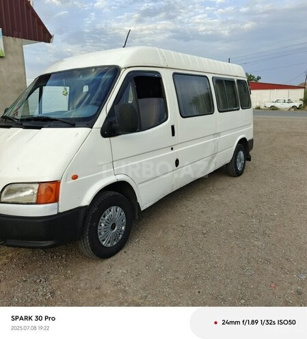 Ford Transit 1995, 450,000 km - 2.5 l - Salyan