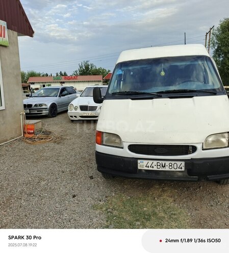 Ford Transit 1995, 450,000 km - 2.5 l - Salyan