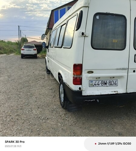 Ford Transit 1995, 450,000 km - 2.5 l - Salyan