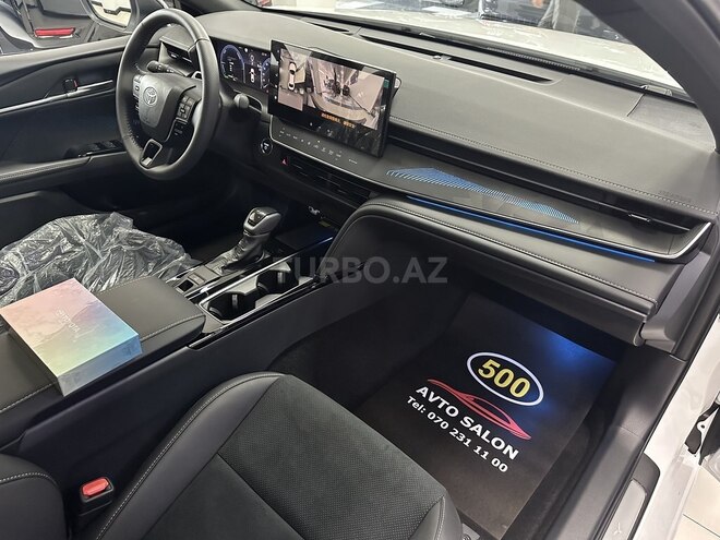 Toyota Camry-14