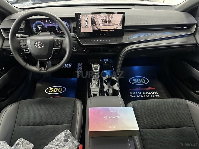 Toyota Camry-11