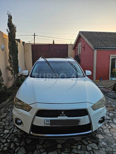 Mitsubishi Outlander 2009, 198,000 km - 3.0 l - Bakı