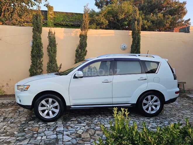 Mitsubishi Outlander 2009, 198,000 km - 3.0 l - Bakı