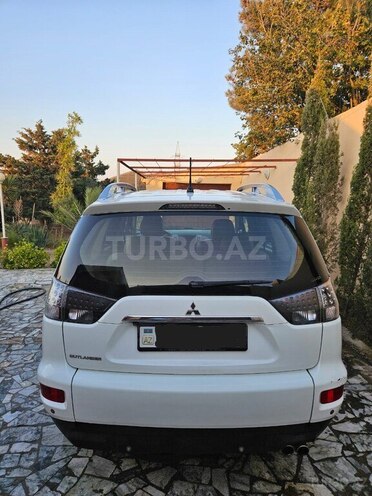 Mitsubishi Outlander 2009, 198,000 km - 3.0 l - Bakı