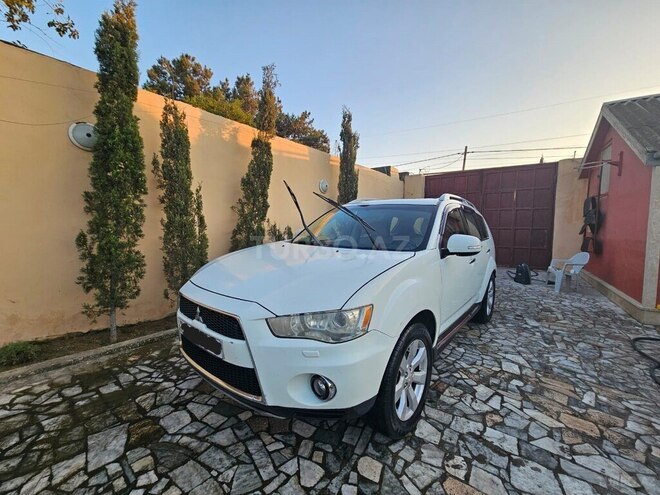 Mitsubishi Outlander 2009, 198,000 km - 3.0 l - Bakı