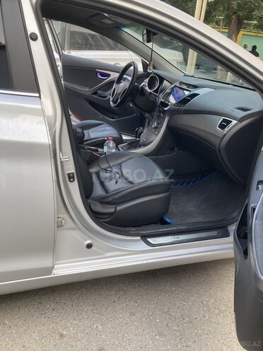 Hyundai Avante 2015, 238,000 km - 1.8 л - Bakı
