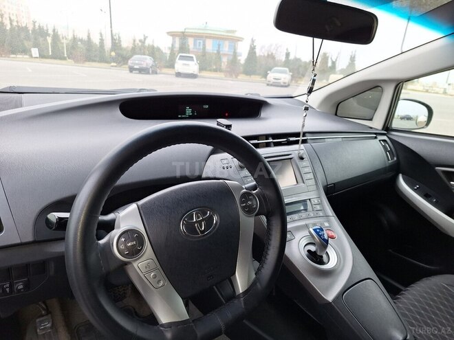 Toyota Prius 2013, 214,000 km - 1.8 l - Sumqayıt