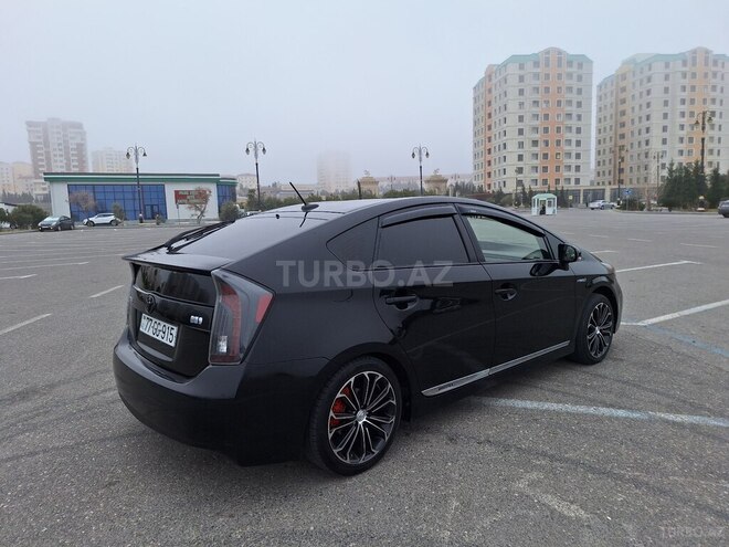 Toyota Prius 2013, 214,000 km - 1.8 l - Sumqayıt