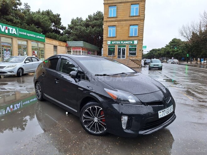 Toyota Prius 2013, 214,000 km - 1.8 l - Sumqayıt