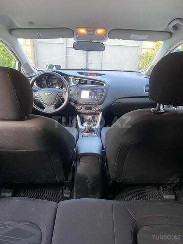 Kia  2018, 280,000 km - 1.6 l - Bakı