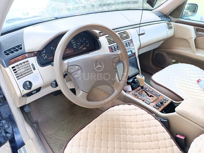 Mercedes E 220 d 1999, 346,000 km - 2.2 l - Bakı