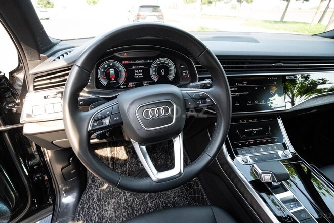 Audi Q7-14