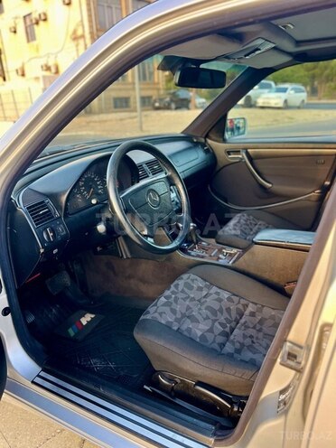 Mercedes C 220 d 2000, 228,585 km - 2.2 л - Bakı