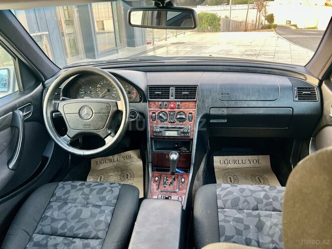 Mercedes C 220 d 2000, 228,585 km - 2.2 л - Bakı