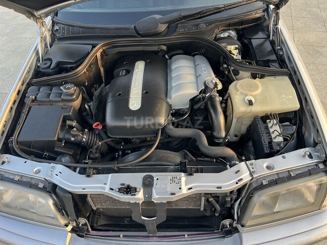 Mercedes C 220 d 2000, 228,585 km - 2.2 л - Bakı