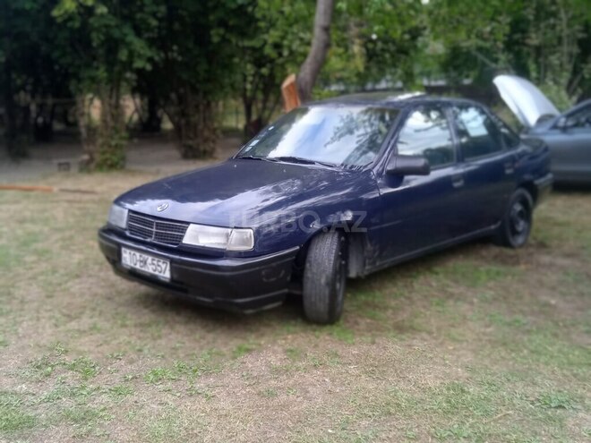 Opel Vectra 1993, 350,000 km - 1.8 l - Qəbələ